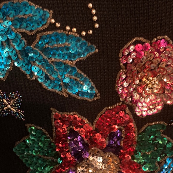 Sarit Black Sweater with Colorful Sequin Floral Design Size M - Picture 2 of 4